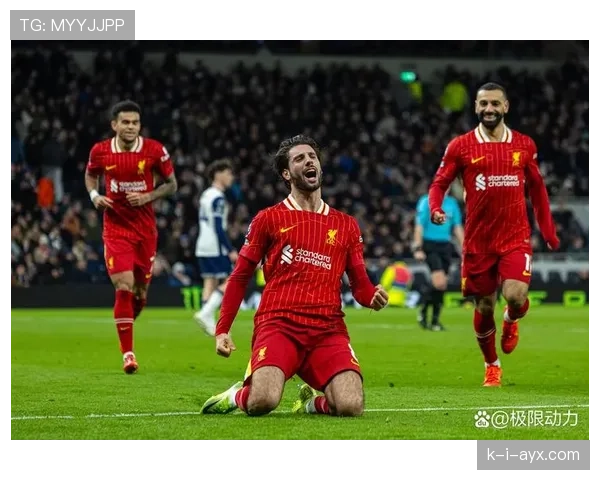 埃因霍温战术革新奏效，关键战大胜展现亮眼表现