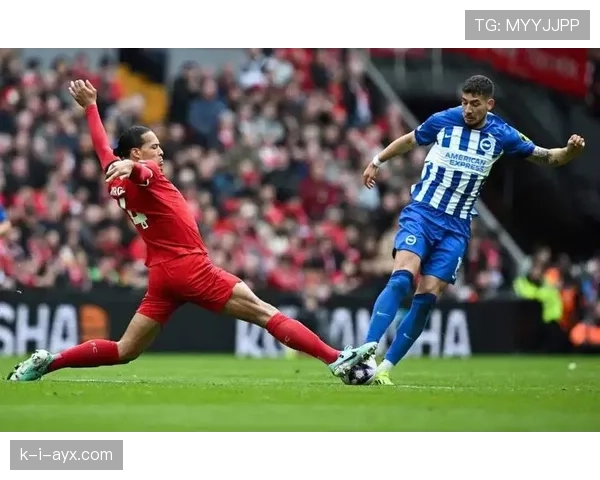 范戴克荣膺英超年度最佳大奖，顶级后卫地位再获肯定