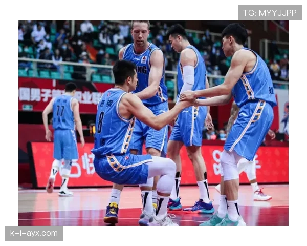 外援之星状态回暖成胜负关键,强势表现引领球队逆转局势 外援之星状态回暖成胜负关键,强势表现引领球队逆转局势