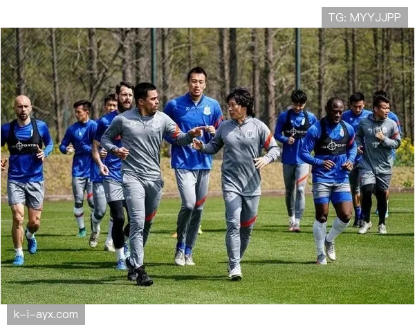 塞维利亚管理层动荡,球队本赛季成绩稳定性面临考验 塞维利亚管理层动荡,球队本赛季成绩稳定性面临考验