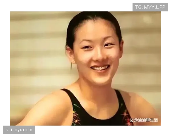 伏明霞出门像去菜市场，结账那刻像进了拍卖场